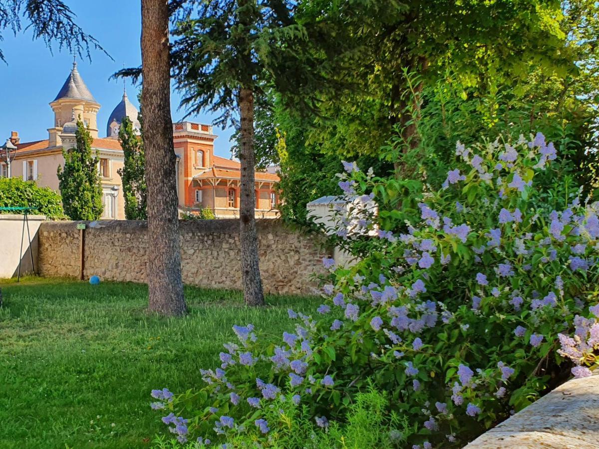 Gite Les Arches Saint-Andeol-le-Chateau Екстер'єр фото