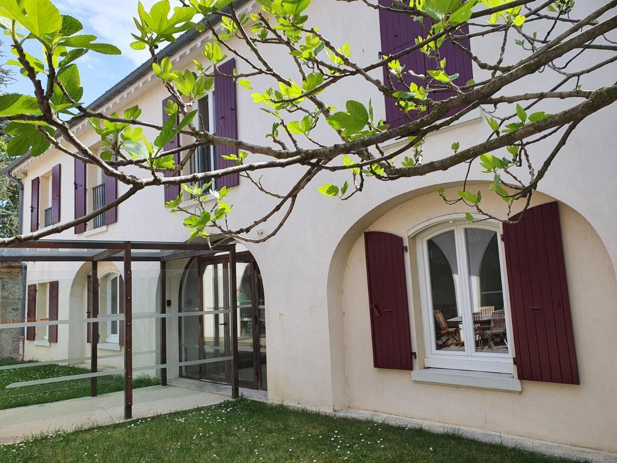 Gite Les Arches Saint-Andeol-le-Chateau Екстер'єр фото